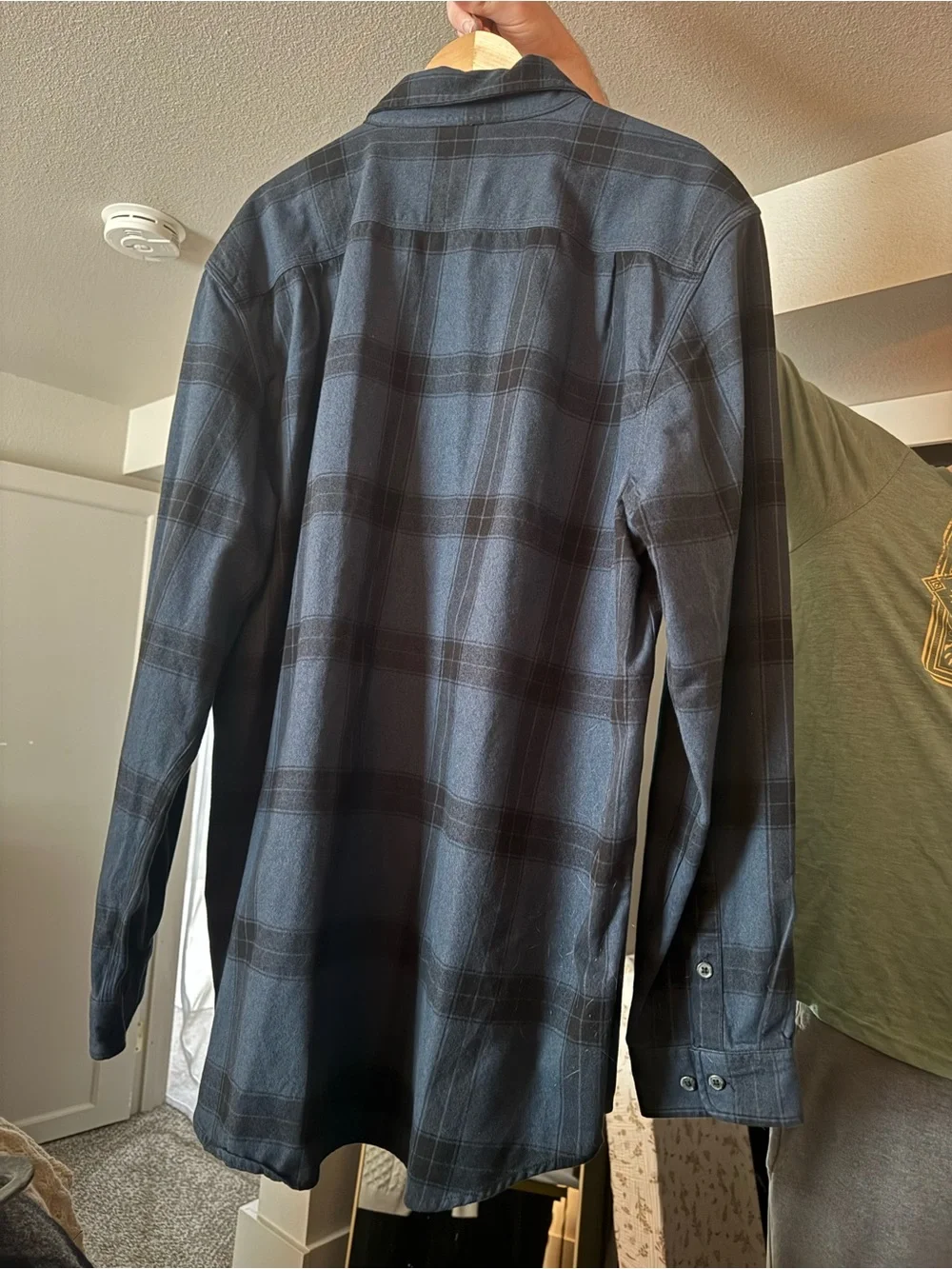 Carhartt Men's Dark Navy & Black Plaid Shirt Jacket